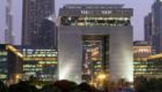 إنفوجراف.. أول محكمة ذكية تعمل عن بُعد في دبي