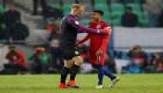 هارت يقود إنجلترا للخروج بنقطة أمام سلوفينيا