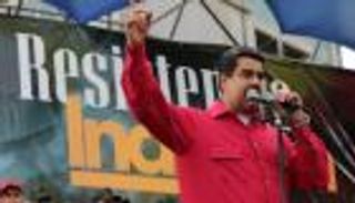 الرئيس الفنزويلي: ترامب وهيلاري خطر على أمريكا اللاتينية