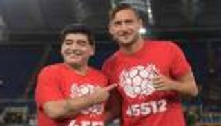 بالفيديو.. توتي يسجل هدفا من صناعة مارادونا