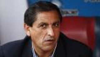  تقارير.. الهلال السعودي يستعين بمدرب باراجواي السابق