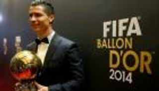 كارلوس: رونالدو سيحصل على جائزة أفضل لاعب "في منزله"