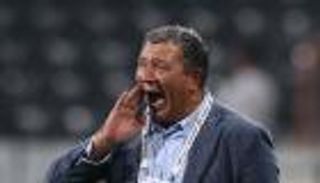 الاستئناف الإماراتية تلغي إيقاف وتغريم مدرب الجزيرة 