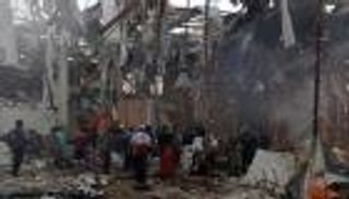 مفاجأة بالفيديو.. مسلحون استهدفوا الفارين من قصف قاعة العزاء بصنعاء  