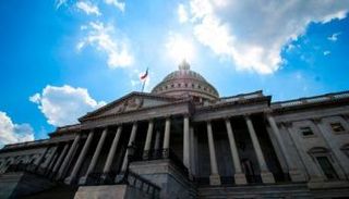 ما أبرز مخاوف الأمريكيين من الفساد الحكومي؟