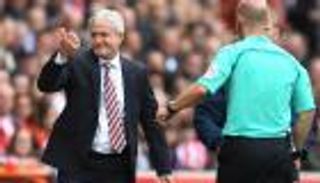 هيوز: الحكام يعاملون ستوك سيتي بـ "السُمعة"