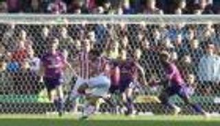 جو ألين يقود ستوك لأول فوز بالبريميرليج