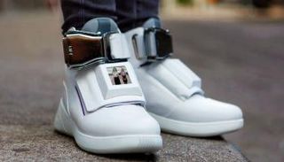 ماذا لو كنت تستطيع مشاهدة فيلمك المفضل حذائك؟