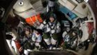 إطلاق مركبة فضاء صينية غدا