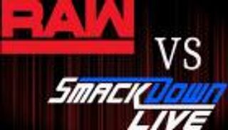 عشاق المصارعة حائرون بين "رو" و"سماكدون"