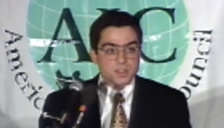 محكمة إيرانية تقضي بسجن رجل أعمال أمريكي 10 سنوات