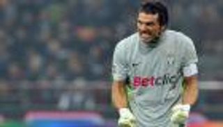 بوفون يتعهد بإخراس منتقديه