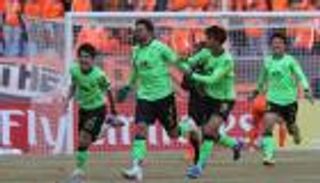 بطل 2006 يضرب موعداً مع العين في النهائي الآسيوي