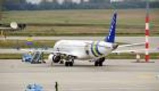 "طائر" يعطل رحلة فناربخشة لمواجهة مانشستر يونايتد