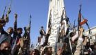 قبيل بدء "هدنة اليمن".. حكومة ترحب وحوثي يراوغ وتحالف ينتظر