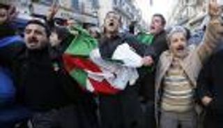 الجزائر.. النقابات المستقلة تدعو لإضراب عام