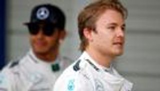 روزبرج يرفض تصريحات هاميلتون ويركز على لقب فورمولا 1