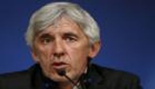 مدرب النصر الإماراتي يشيد بمهدي علي