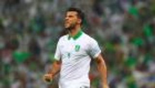 النصر ينهي شهر العسل بين السومة وجماهير أهلي جدة