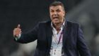 كوزمين يطالب لاعبي الأهلي بالمزيد قبل موقعة الشباب