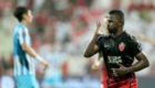 انتصارات رباعي القمة تزين رابع جولات الدوري الإماراتي