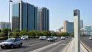 انخفاض حوادث تجاوز الإشارة في أبوظبي بنسبة 29% 