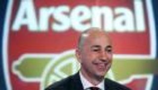 أرسنال يبرر زيادة راتب رئيسه إلى 3.24 مليون دولار