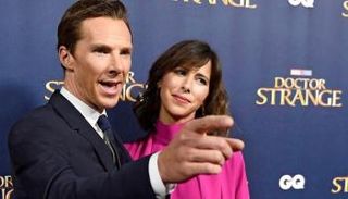 بنديكت كومبرباتش وزوجته صوفي هانتر في افتتاح فيلمه الجديد 