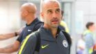 جوارديولا يعترف بحاجته للتأقلم مع الكرة الإنجليزية