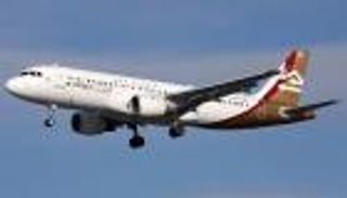 الخطوط الليبية تعلق رحلاتها احتجاجاً على اختطاف رئيسها