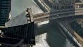 بالصور.. ضخ المياه للمرة الأولى في قناة دبي