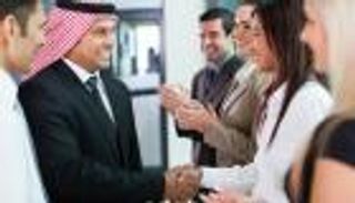 إنفوجراف.. العربية ثاني اللغات ربحا في بريطانيا