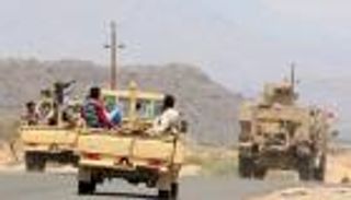 الجيش اليمني يتقدم في نهم.. وطيران التحالف يشن سلسلة غارات