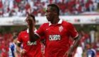 مدرب الأهلي الإماراتي يدافع عن أحمد خليل