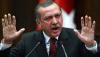  مقصلة أردوغان تطال 73 طيارا تركيا على خلفية الانقلاب الفاشل