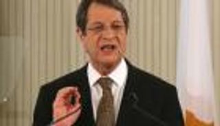 محادثات السلام القبرصية تنتقل لسويسرا لإنهاء أطول صراع في أوروبا