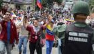 مقتل شرطي بعد إطلاق النار عليه خلال احتجاجات فنزويلا