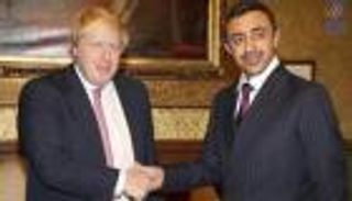 عبدالله بن زايد يلتقي وزير خارجية بريطانيا