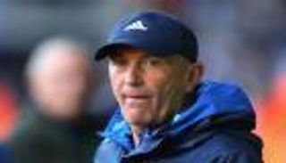 وست بروميتش يجدد عقد مدربه حتى عام 2018