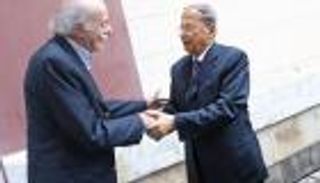 كتلة جنبلاط تؤيد ميشال عون لرئاسة لبنان