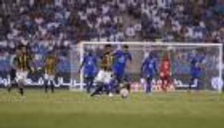 "تسديدة واحدة" تفضح سلبية الهلال أمام اتحاد جدة