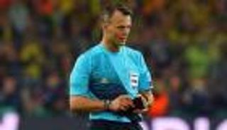 حكم هولندي ينصف إبراهيموفيتش بعد 19 شهرًا