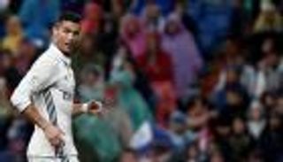 ألافيس ينضم لقائمة ضحايا رونالدو