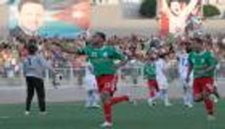 الوحدات يستهل الدفاع عن لقب الدوري الأردني بفوز كبير