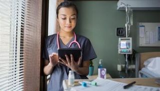 الكاميرا الجديدة تساعد الممرضات في أداء أعمالهن