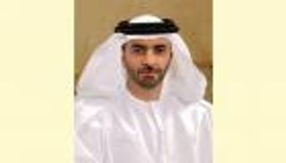 سيف بن زايد يلتقي أمين عام الإنتربول