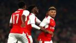 أرسنال يعاني من النقص العددي في دوري الأبطال