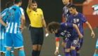 دهس عموري يكلف لاعب دبا الإيقاف و100 ألف درهم