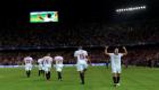 إشبيلية يكتسح دينامو في دوري الأبطال