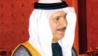 علم الإمارات يرفرف منذ 45 عاما.. بتصميم عبد الله المعينة